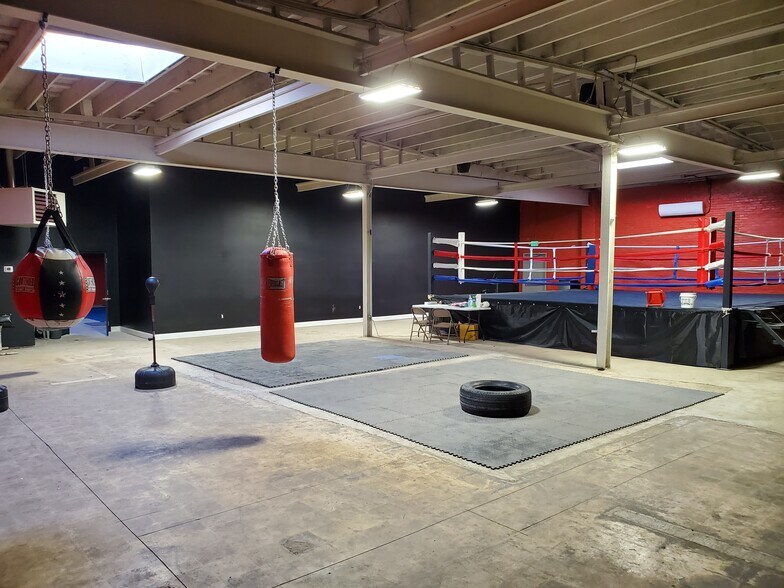 More Photos Of 525 Benninghaus Rd, Baltimore Warehouse For Lease