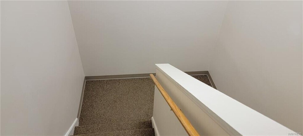 More Photos Of 5879 Snyder Dr, Lockport Medical For Sale