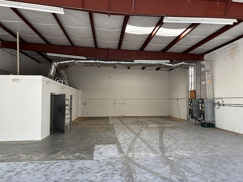 More Photos Of 3464 SW 15th St, Deerfield Beach Warehouse For Lease