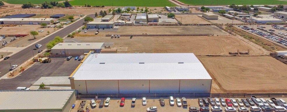 More Photos Of 735 E Heil Ave, El Centro Showroom For Sale