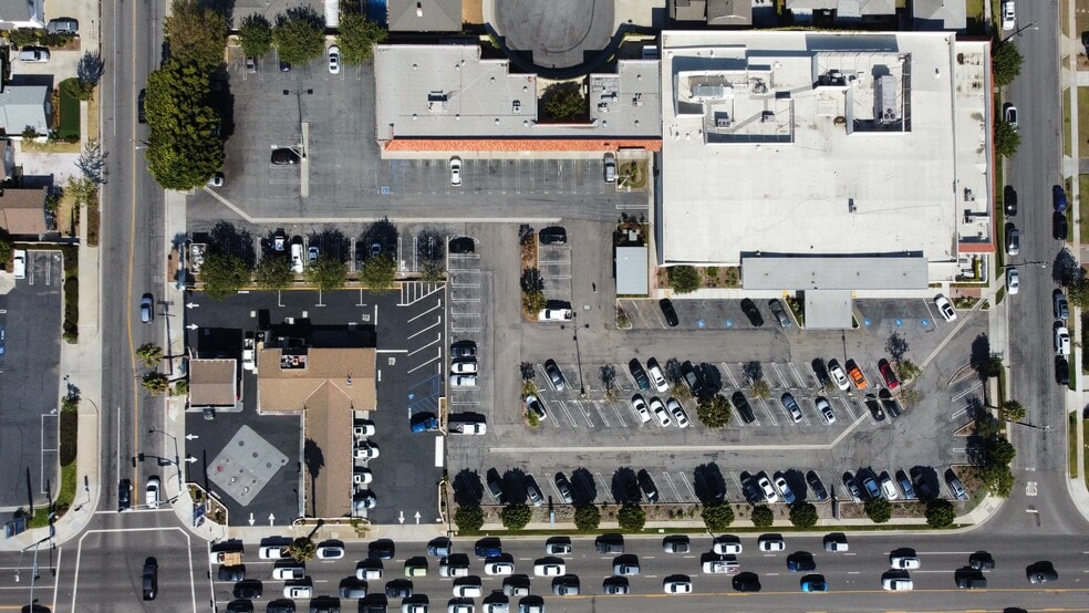 More Photos Of 23520-23540 Crenshaw Blvd, Torrance Storefront Retail Office For Lease