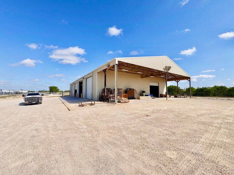 More Photos Of 224 Zander Ln, Pleasanton Warehouse For Sale