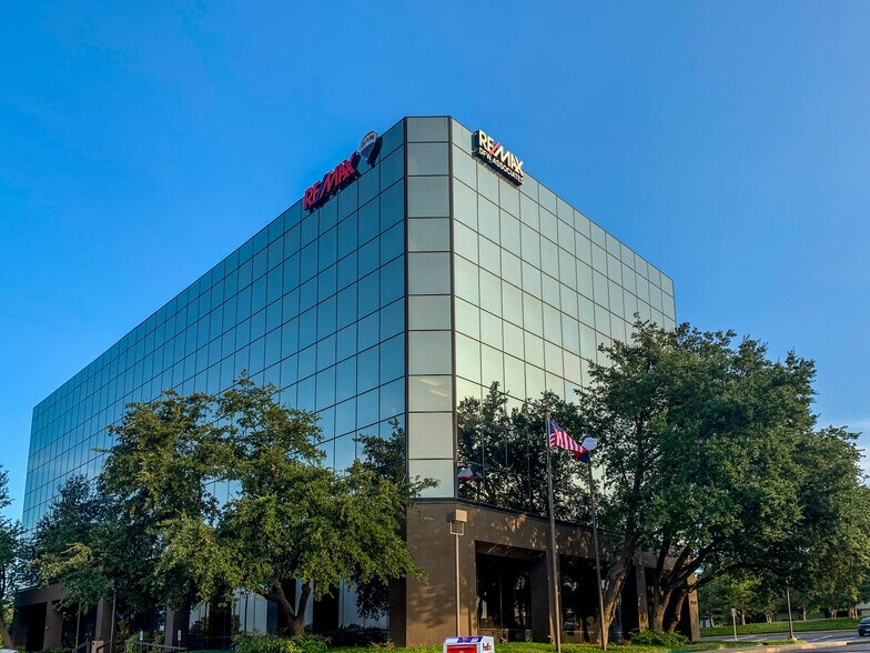 More Photos Of 6510 Abrams Rd, Dallas Office For Lease