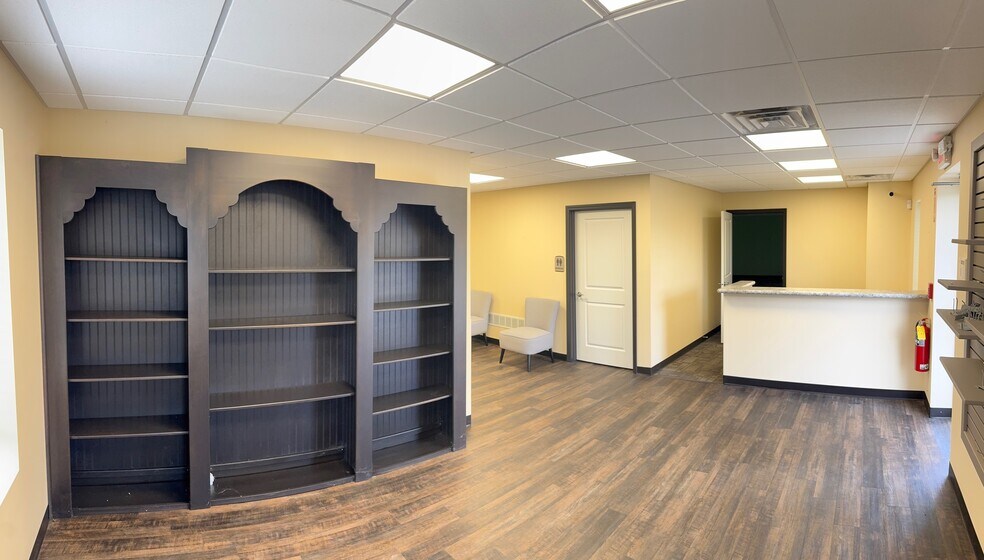 More Photos Of 2147 N Eisenhower Dr, Goshen Warehouse For Sale