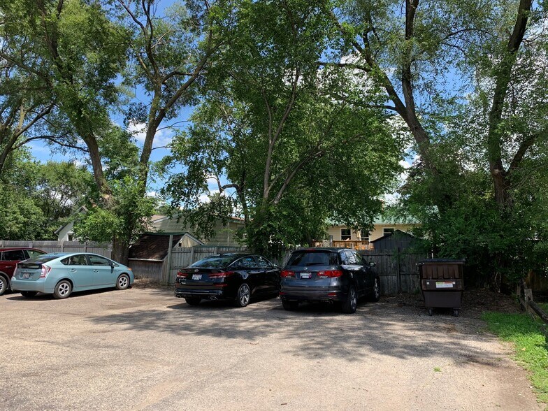 More Photos Of 2227 Parmenter St, Middleton Restaurant For Sale