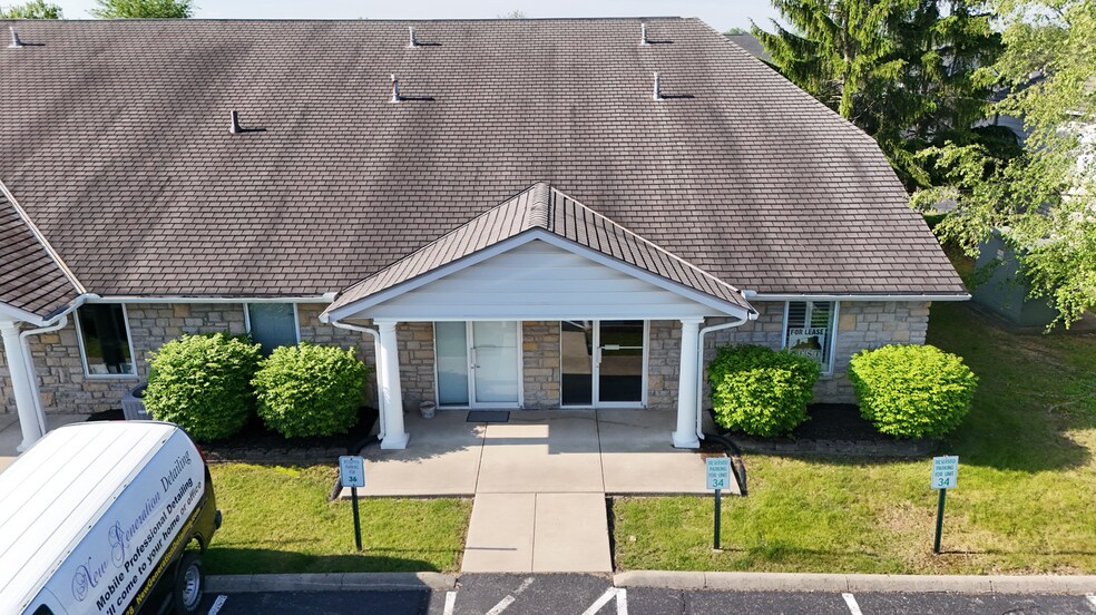 More Photos Of 10-106 Village Pointe Dr, Powell Flex For Lease