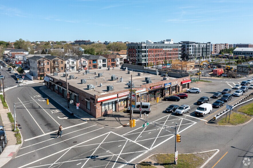 More Photos Of 680-686 Rt 440, Jersey City Storefront For Lease