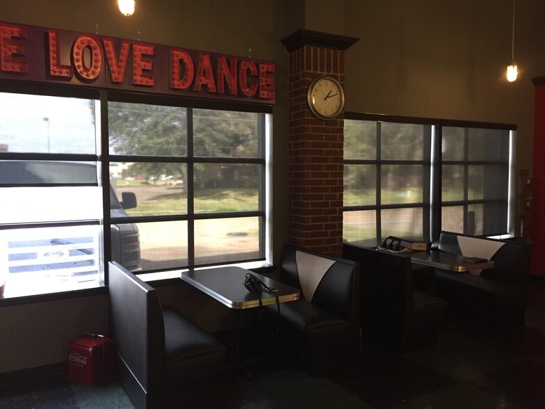 More Photos Of 3635 Glenn Lakes Ln, Missouri City Loft Creative Space For Sale