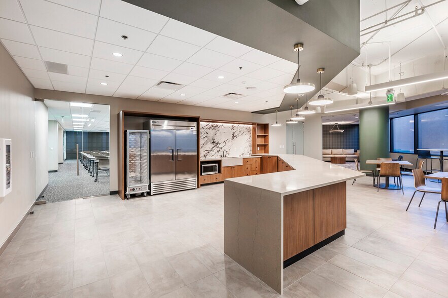 More Photos Of 170 S Main St, Salt Lake City Office For Lease