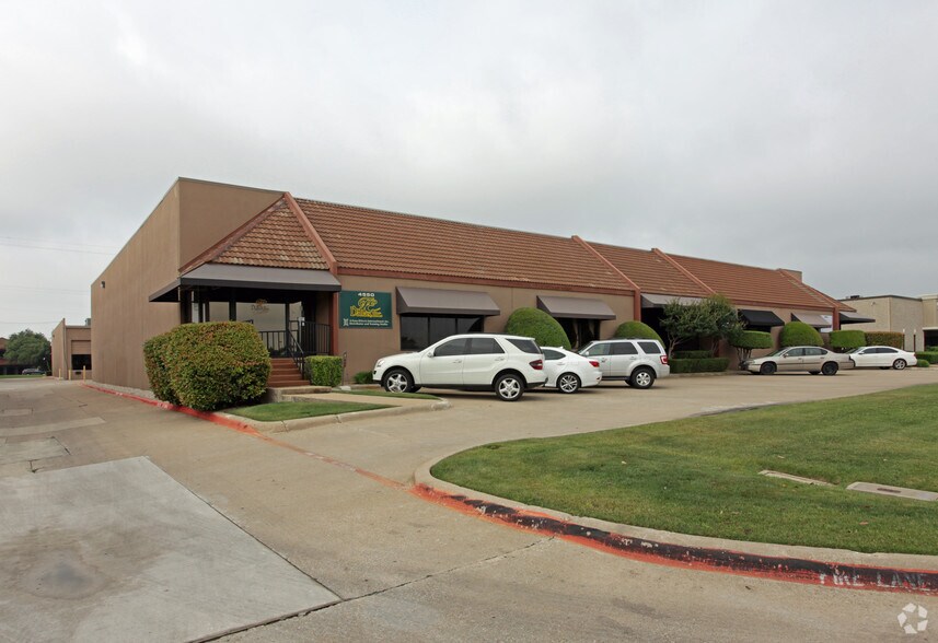 Primary Photo Of 4544-4550 Sunbelt Dr, Addison Light Distribution For Lease