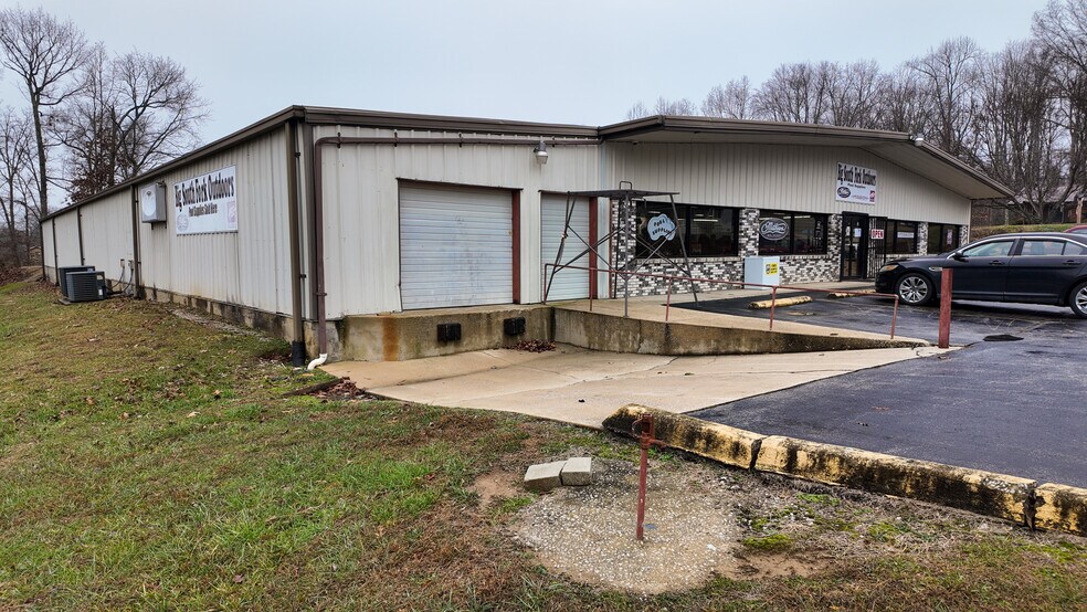 More Photos Of 45 Job Corp Rd, Pine Knot Flex For Sale