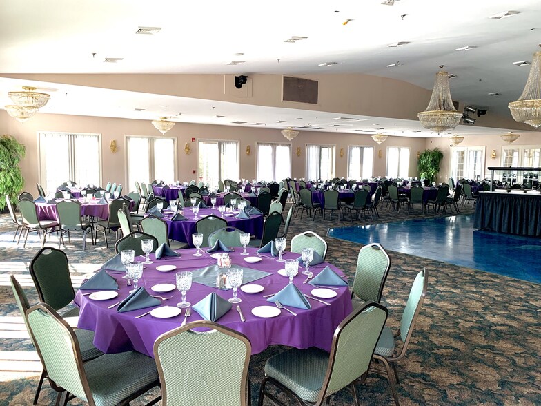 More Photos Of 746 Route 23B, Catskill Restaurant For Sale