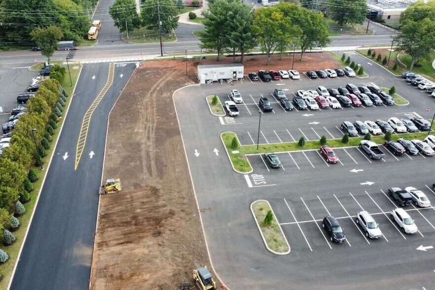 More Photos Of 110 Belmont Dr, Somerset Warehouse For Lease