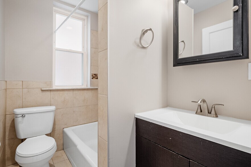 More Photos Of 5007 Goethe Ave, Saint Louis Multifamily For Sale