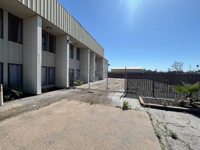 More Photos Of 2607 N Wigwam Dr, Stockton Office For Lease