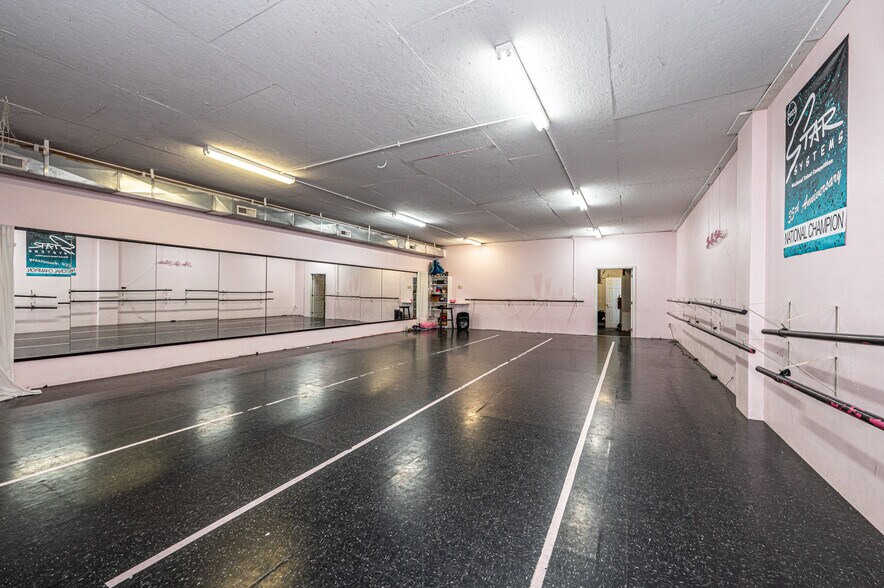 More Photos Of 126 1st Ave S, Conover Storefront Retail Office For Sale
