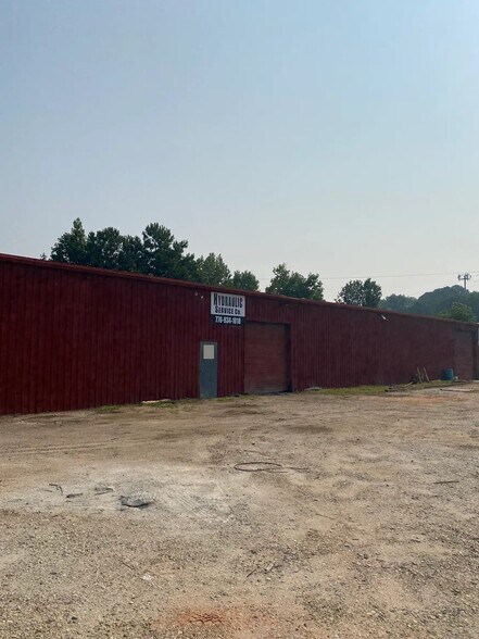 More Photos Of 1629 Roadhaven Dr, Stone Mountain Warehouse For Sale