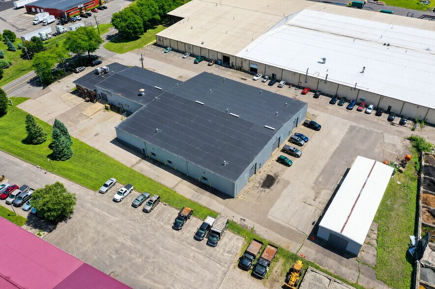 More Photos Of 481 Sullivan Ave, South Windsor Manufacturing For Lease