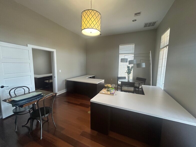 More Photos Of 36250 Emerald Coast Pky, Destin Office For Lease