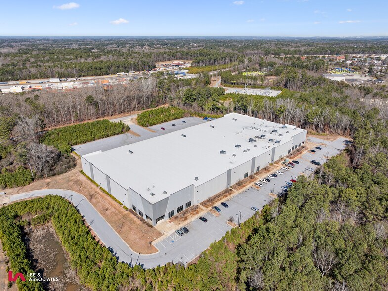 More Photos Of 7801 Creekwood Rd, Fairburn Distribution For Lease