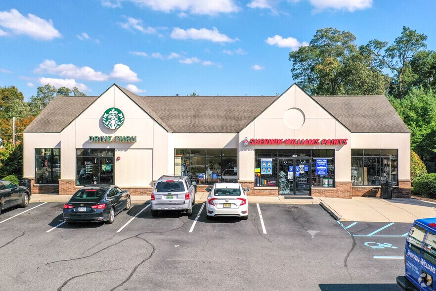 More Photos Of 206-214 Glen Cove Ave, Glen Cove Freestanding For Lease