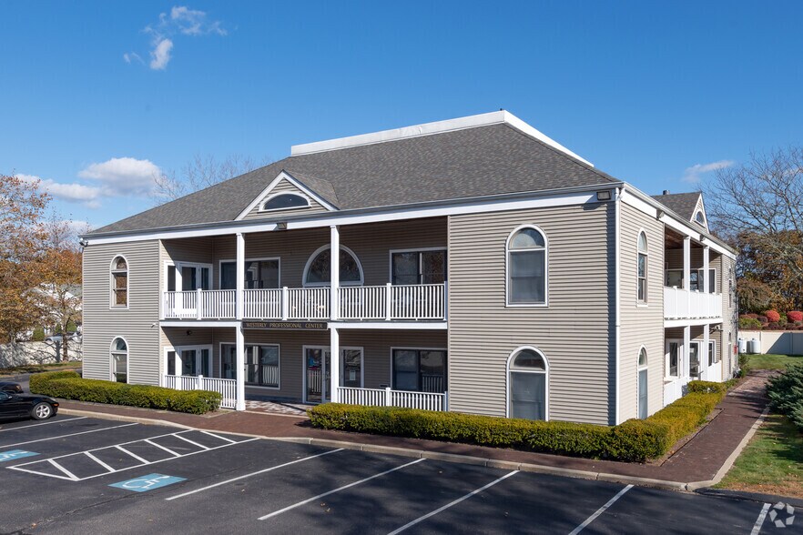 Primary Photo Of 101 Airport Rd, Westerly Medical For Lease