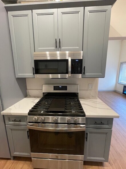 More Photos Of 1403-1413 Encinal Ave, Alameda Storefront Retail Residential For Sale