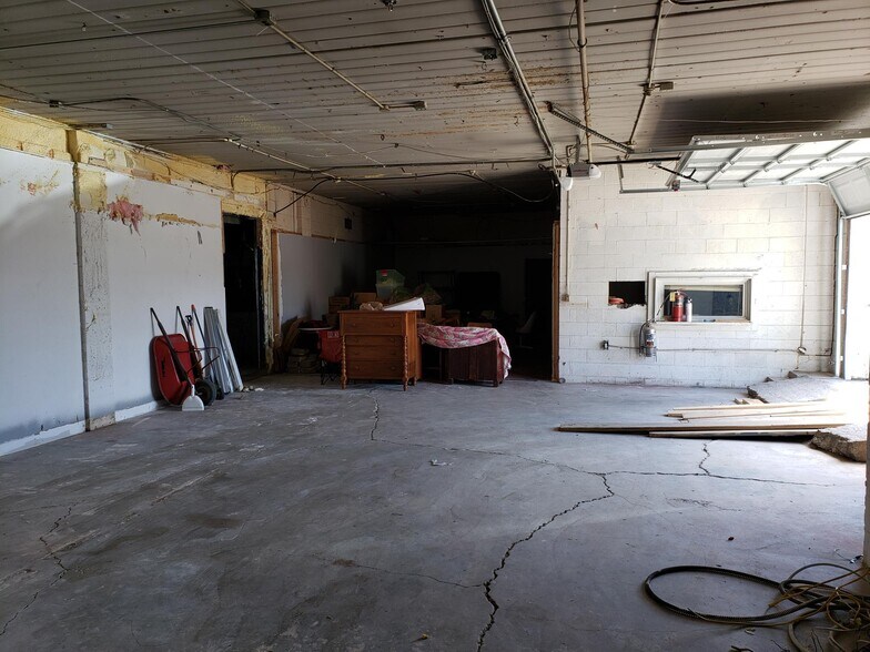 More Photos Of 1082 W Mound St, Columbus Freestanding For Lease