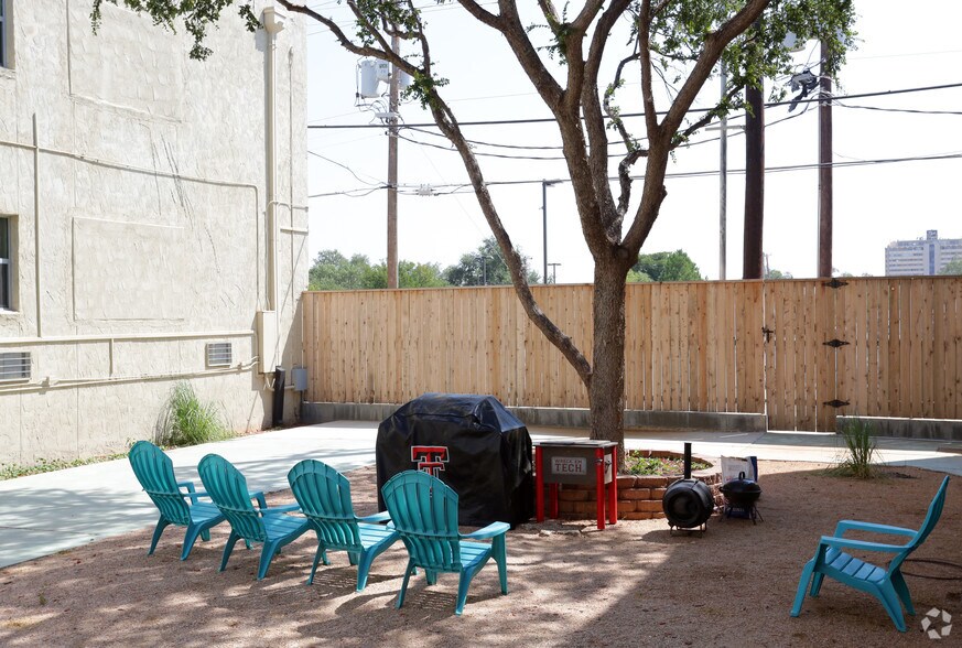 More Photos Of 2101 Avenue Q, Lubbock Apartments For Lease