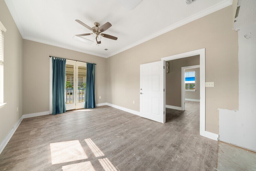 More Photos Of 6504 Thomas Dr, Panama City Office Residential For Sale
