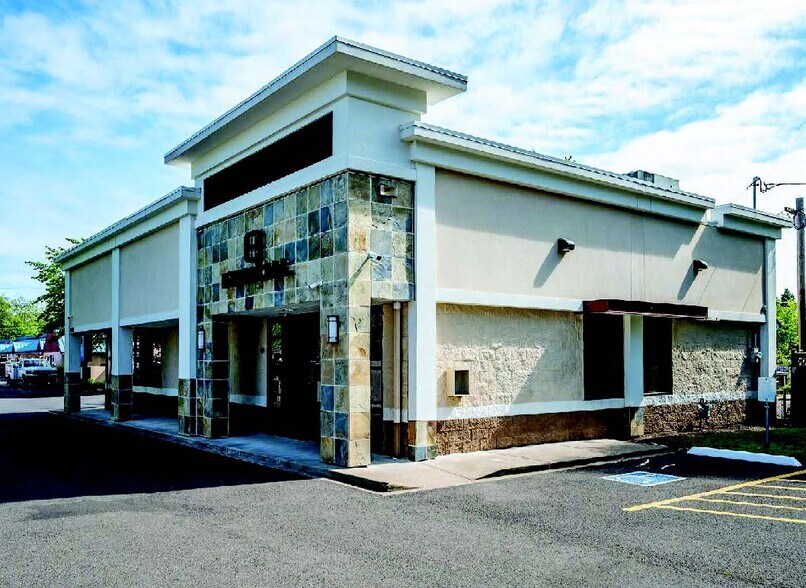 More Photos Of 1122 W 7th Ave, Eugene Office For Sale