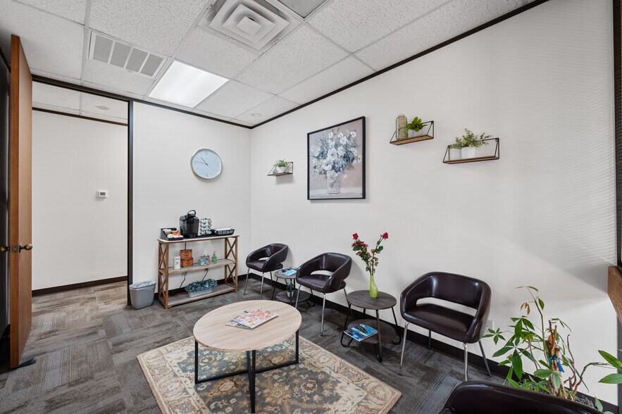 More Photos Of 3624 North Hills Dr, Austin Medical For Sale
