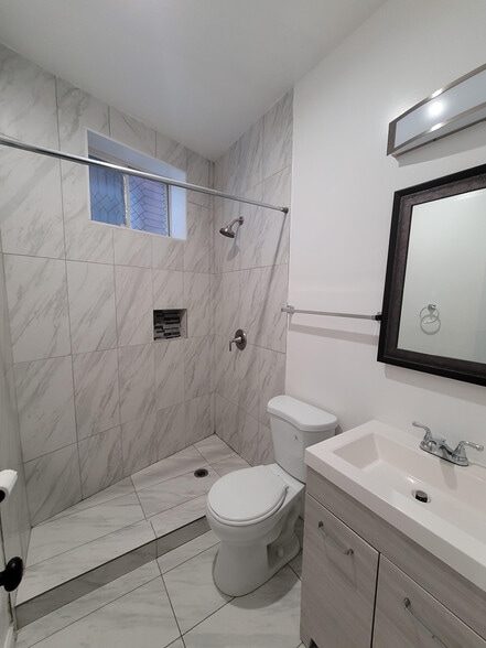 More Photos Of 2635 N Calvert St, Baltimore Apartments For Sale