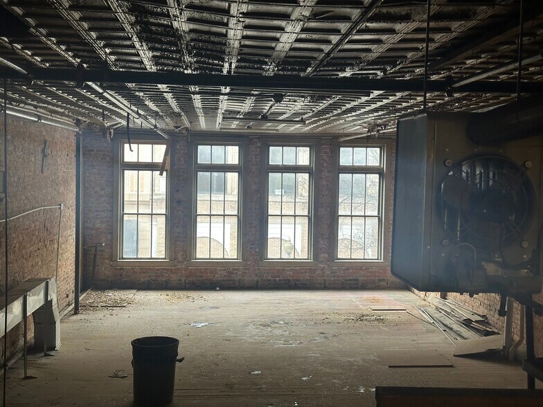More Photos Of 30 Campbell Ave SW, Roanoke Office For Sale