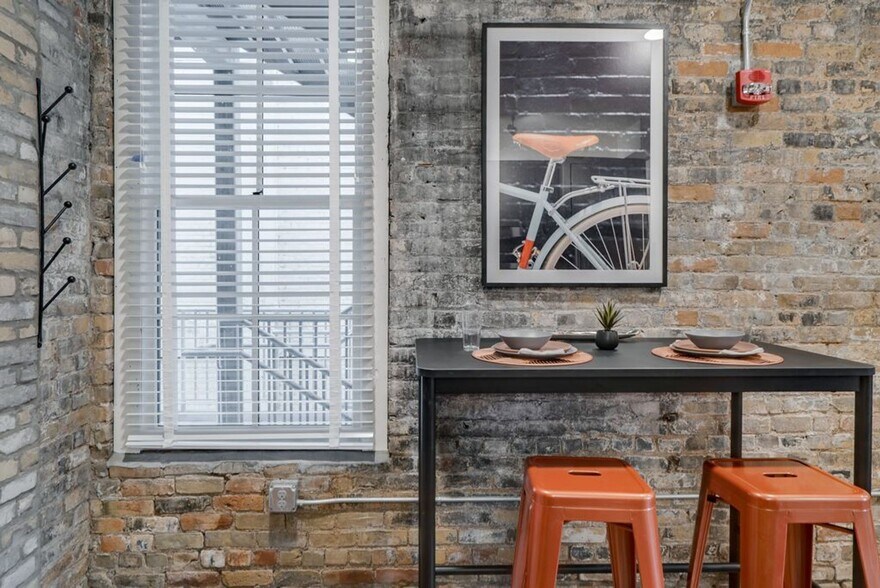 More Photos Of 282 6th St E, Saint Paul Apartments For Sale