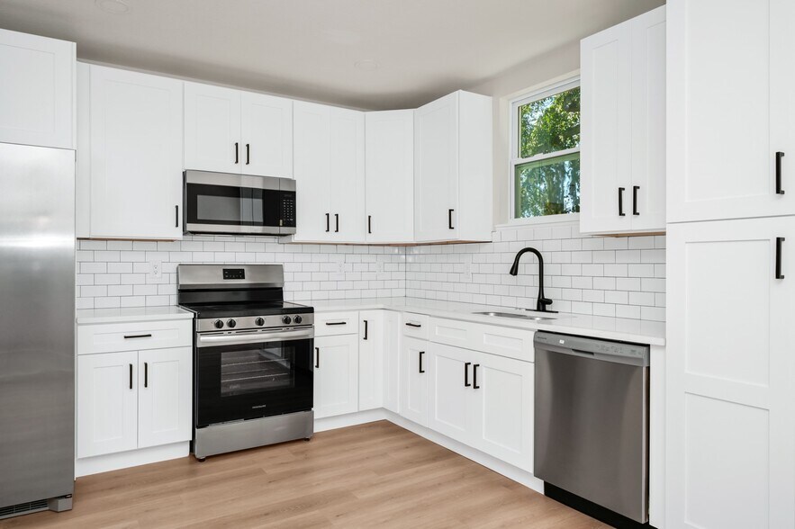 More Photos Of 665-695 Childs Ave, Bartow Apartments For Sale