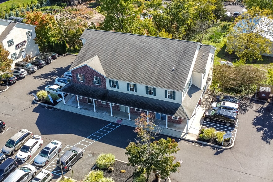 More Photos Of 292-296 W Ridge Pike, Royersford Office For Lease