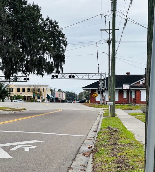 More Photos Of 7 S Cherokee Ave, Fort Meade Land For Sale