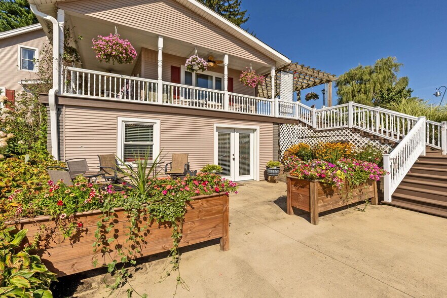 More Photos Of 5643 Yankee St, Fredericktown Specialty For Sale