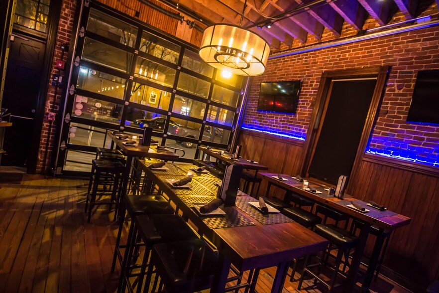 More Photos Of 215-217 Broadway, Bethlehem Restaurant For Lease