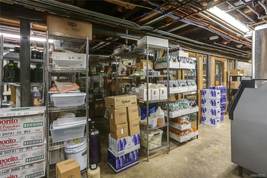 More Photos Of 644 Oakwood Ave, East Aurora Restaurant For Sale