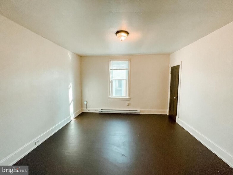 More Photos Of 228-230 Summit Ave, Hagerstown Apartments For Sale