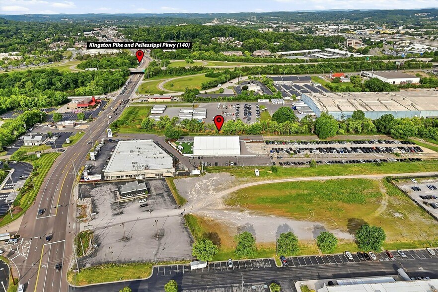 More Photos Of 10001 Kingston Pike, Knoxville Specialty For Lease