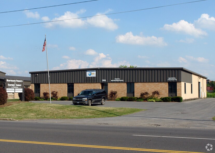 Primary Photo Of 709 Erie Blvd W, Syracuse Office For Lease