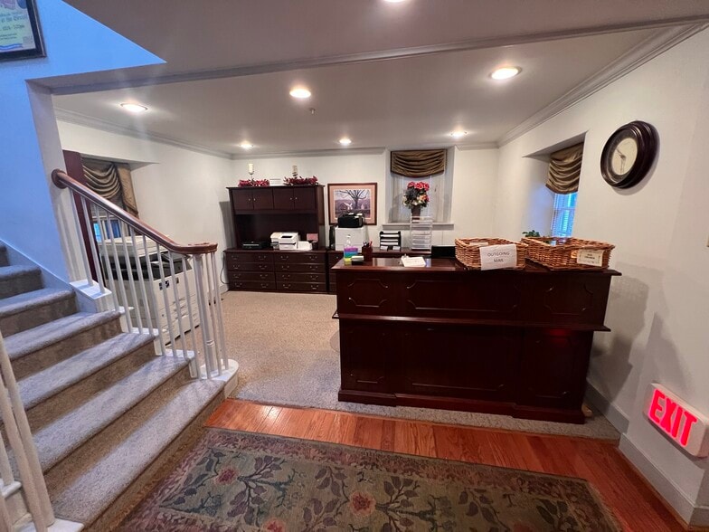 More Photos Of 100 John Robert Thomas Dr, Exton Office For Sale