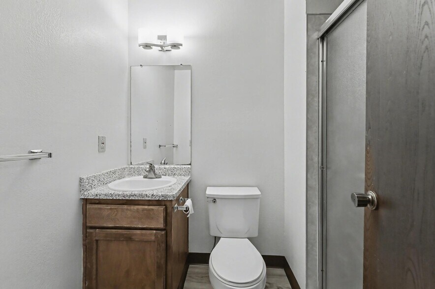 More Photos Of 1574 - 1576 Heather Dr, Yuba City Apartments For Sale