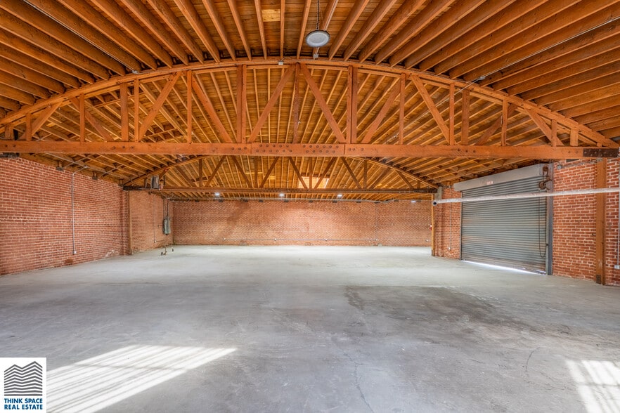 More Photos Of 4900 Washington Blvd, Los Angeles Warehouse For Lease