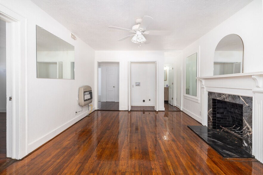 More Photos Of 3956 Rivers Ave, Charleston Office For Sale