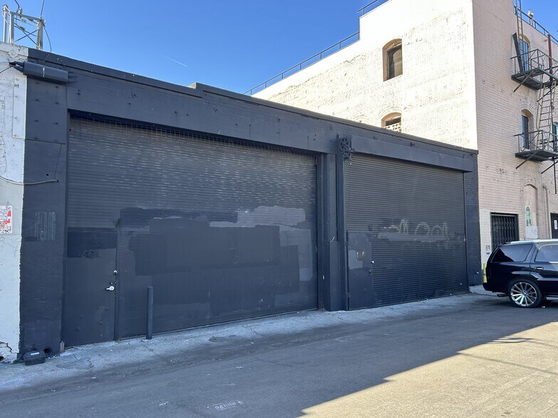 More Photos Of 422 S Alameda St, Los Angeles Industrial For Lease
