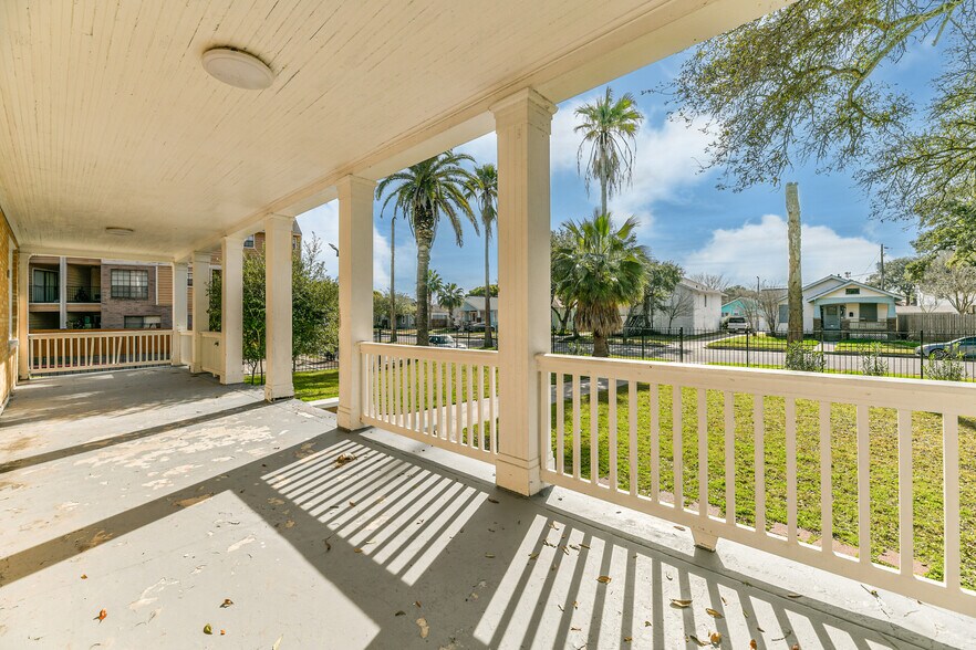 More Photos Of 1424 45th st, Galveston Land For Sale